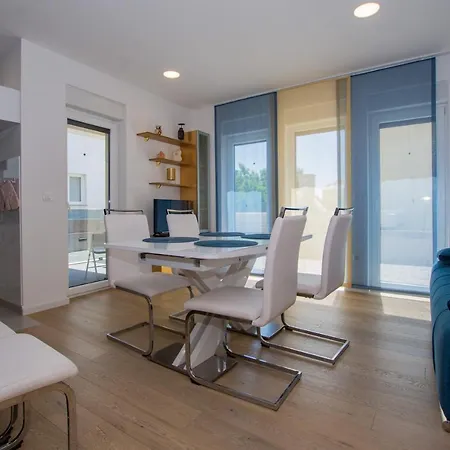 Goldy Apartment *