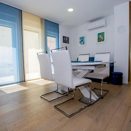 Apartman Goldy Zára